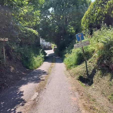 Tregarthen - Tranquil Totally Self-contained Near With Ev Point * Looe